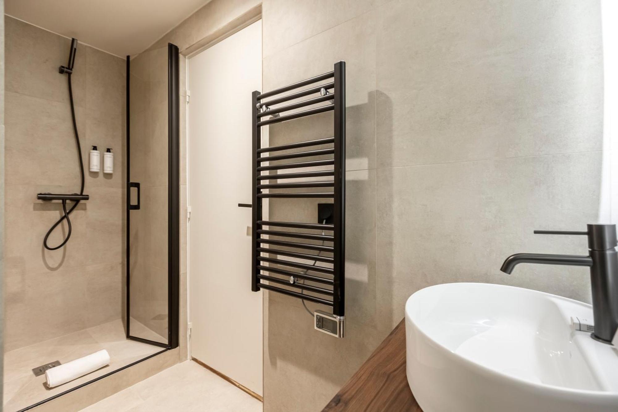 Le Monsieur By Sweett Hotel Париж Стая снимка